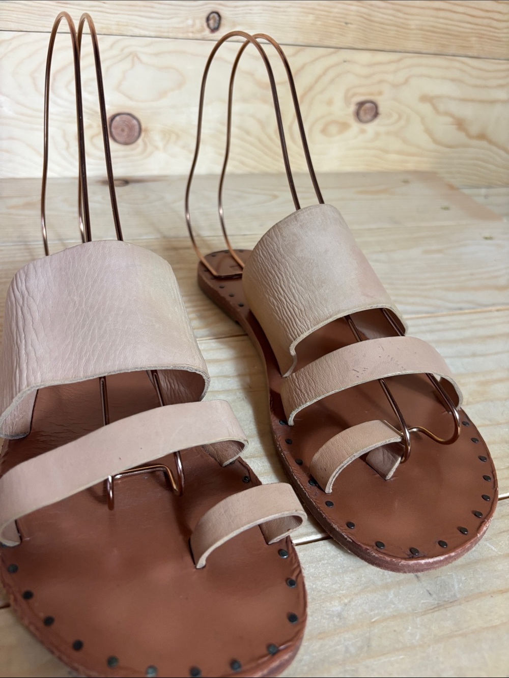 Joes jeans tan leather sandals - Picture 6 of 9
